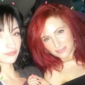 Meet your Posher, Em